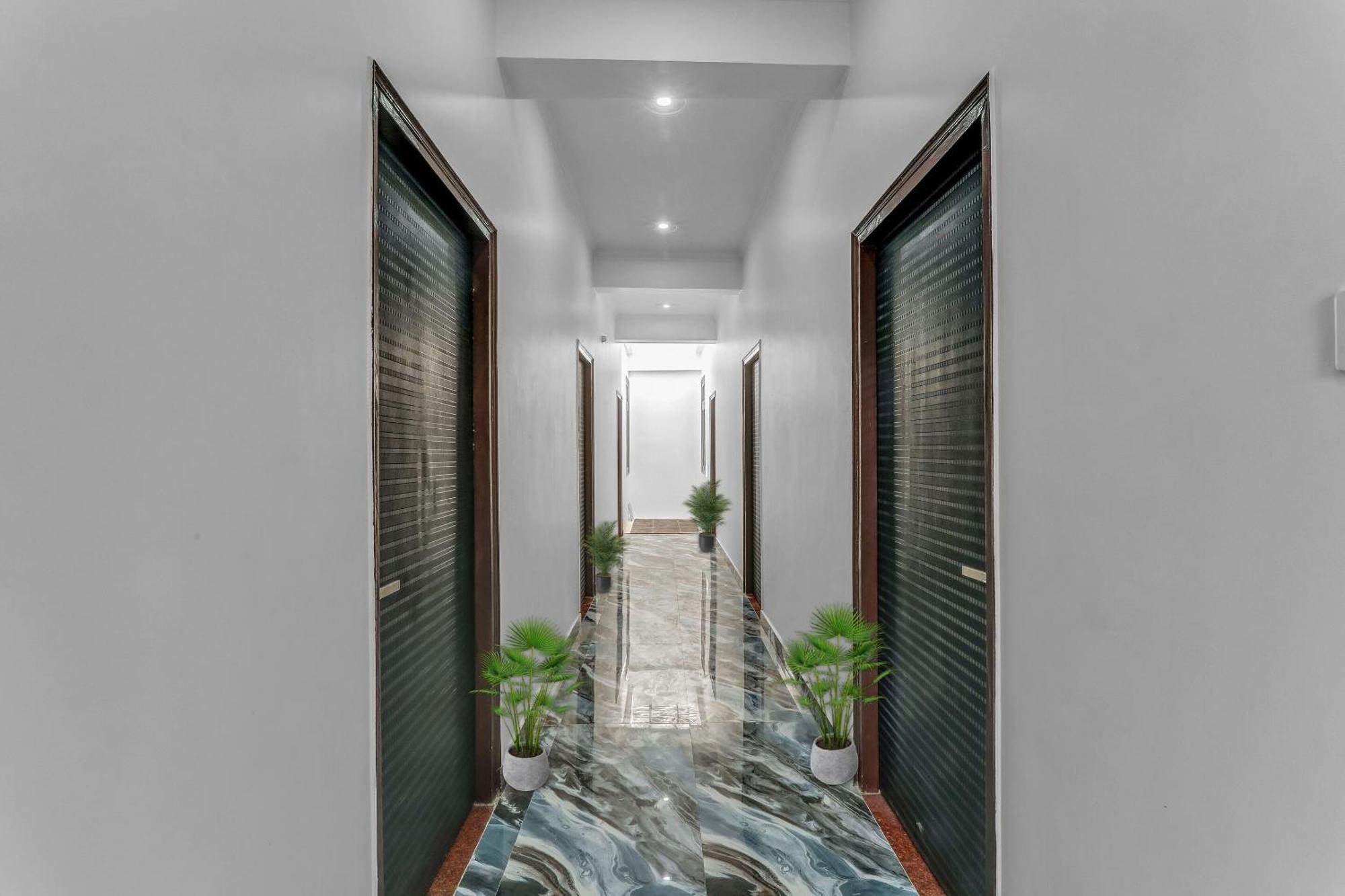 Oyo Flagship Royal Residency 3*